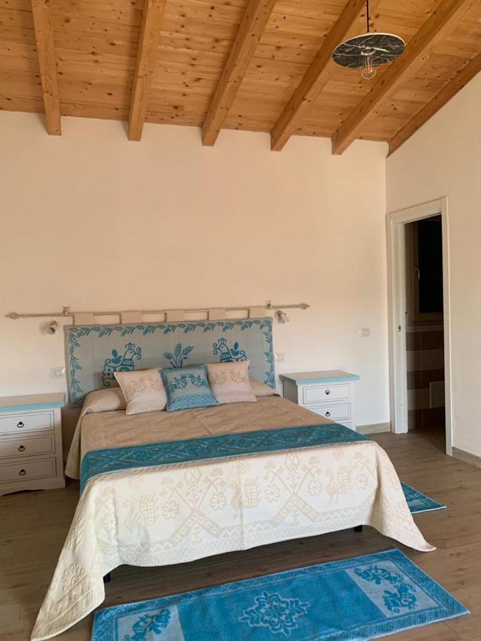 Tenute Venafiorita Loiri Porto San Paolo Exterior foto